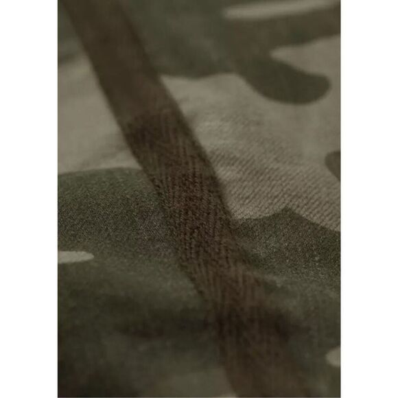 Matilda Jane Good Hart GH Denim Women’s Camo print Pants size 10 NWT - Picture 4 of 7